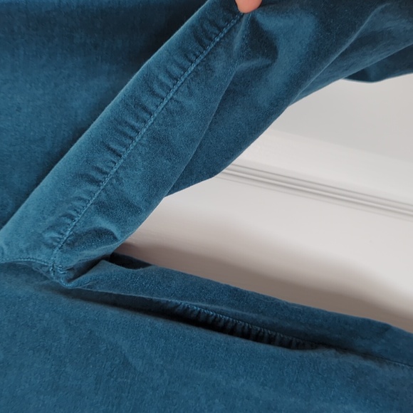 NYDJ teal velvet pants 12 - Picture 3 of 6